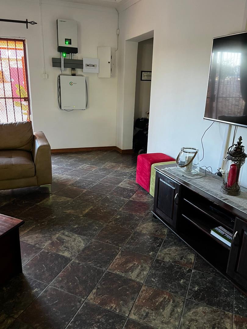 4 Bedroom Property for Sale in Bloemhof North West
